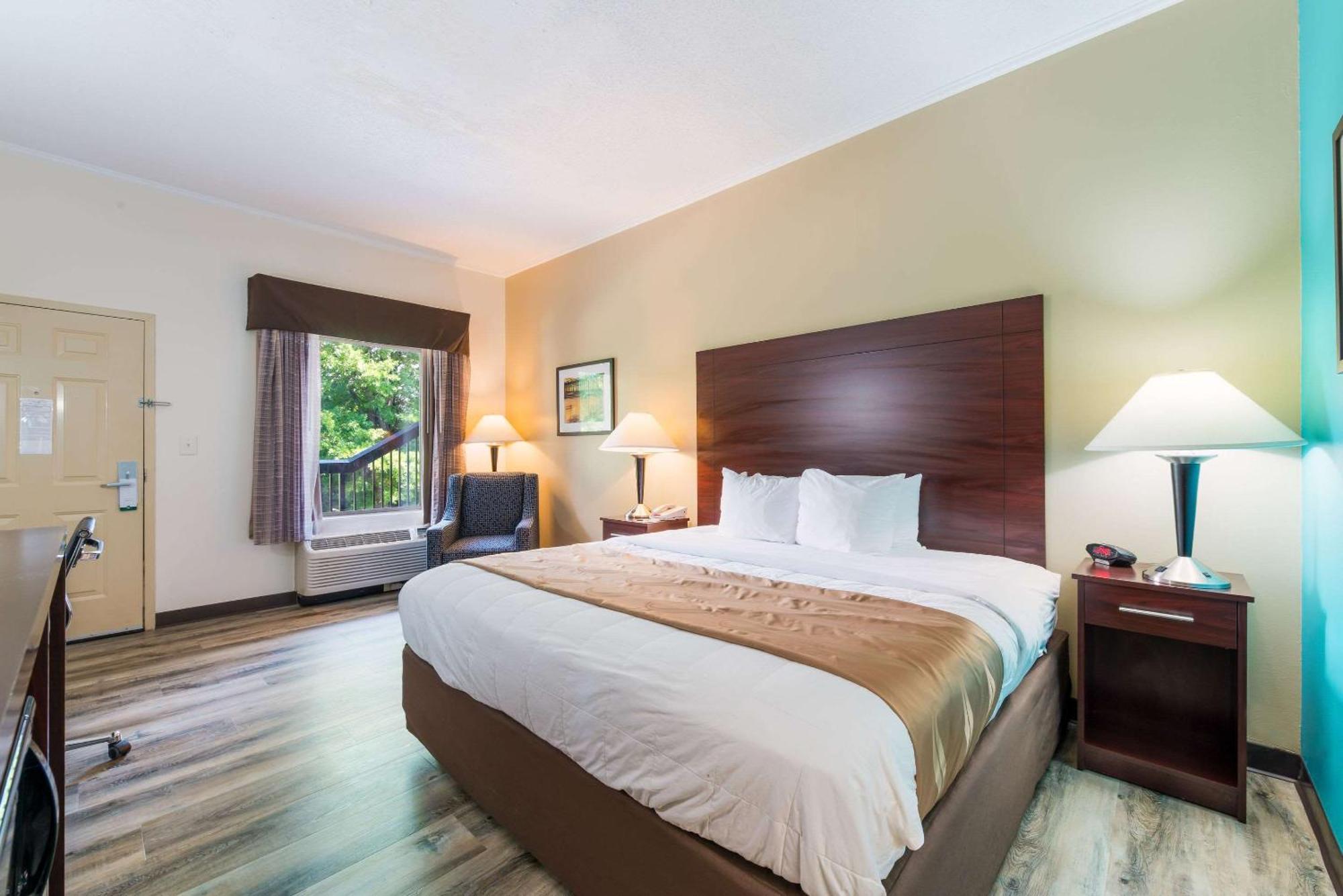 Quality Inn & Suites Рокінгем Екстер'єр фото