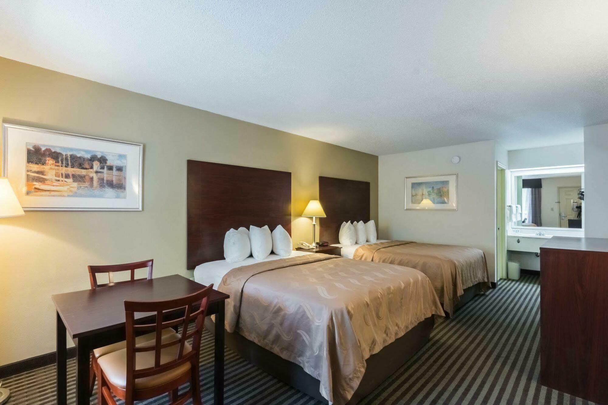 Quality Inn & Suites Рокінгем Екстер'єр фото